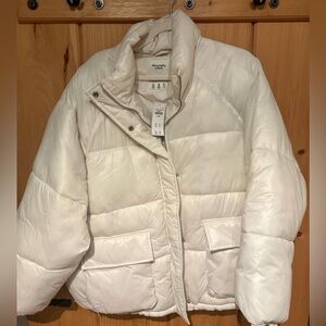 NWT Brand New Abercrombie A&F Puffer
